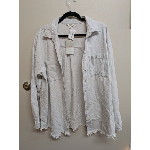 White Long Sleeve Casual Top with Front Pockets ee:some brand Button Down Frayed - Picture 1 of 3